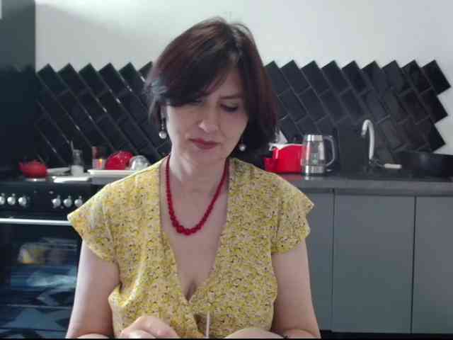 ANGELALADI webcam