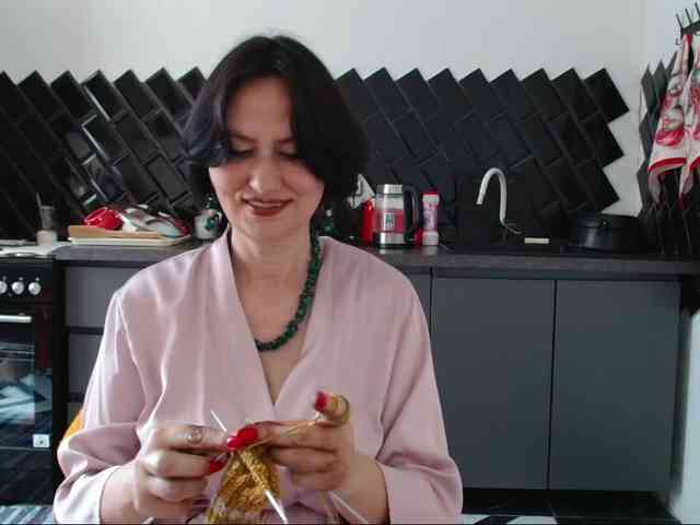 ANGELALADI