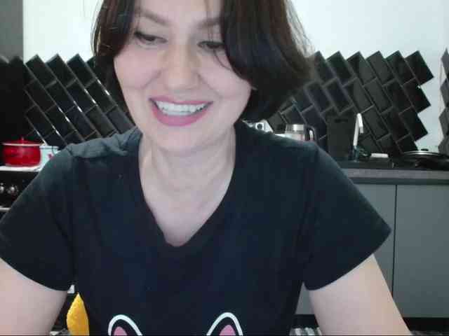 ANGELALADI webcam