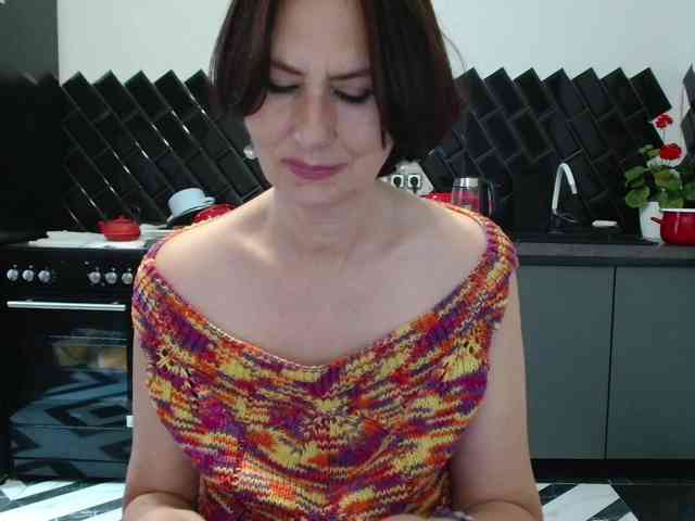 ANGELALADI webcam