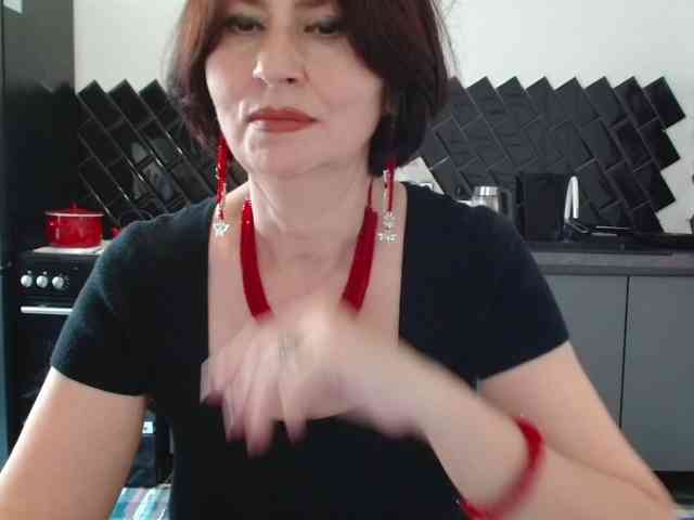 ANGELALADI