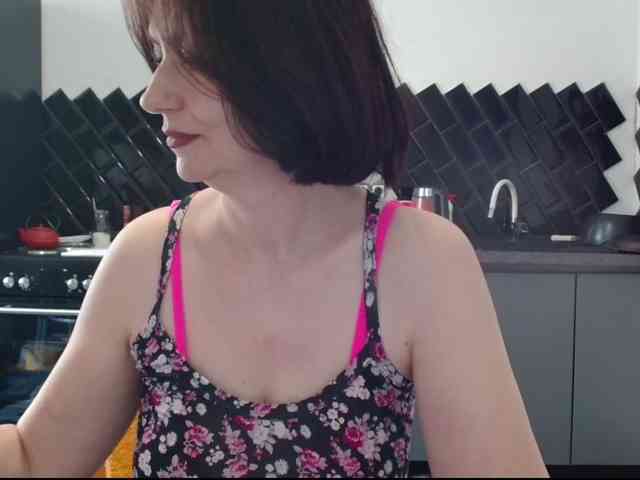 ANGELALADI webcam