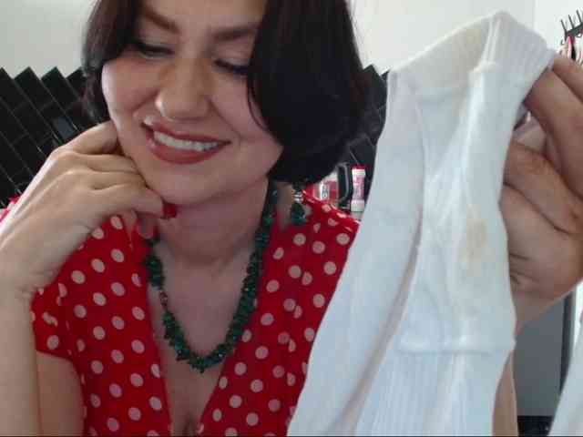 ANGELALADI webcam