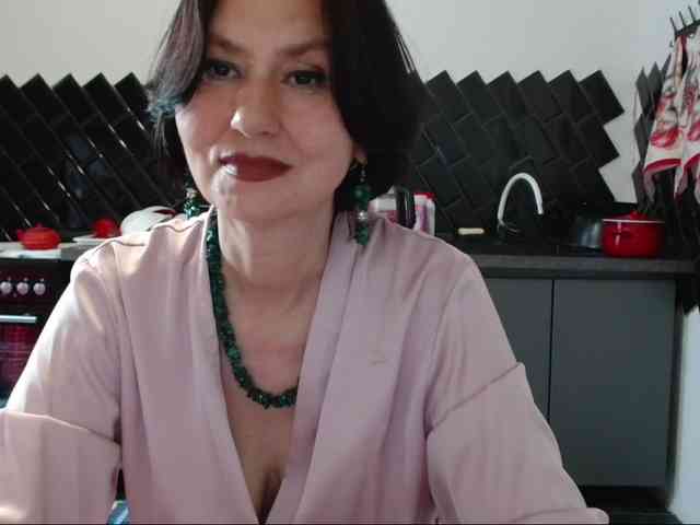 ANGELALADI
