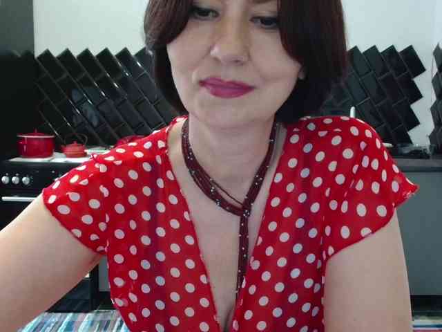 ANGELALADI webcam