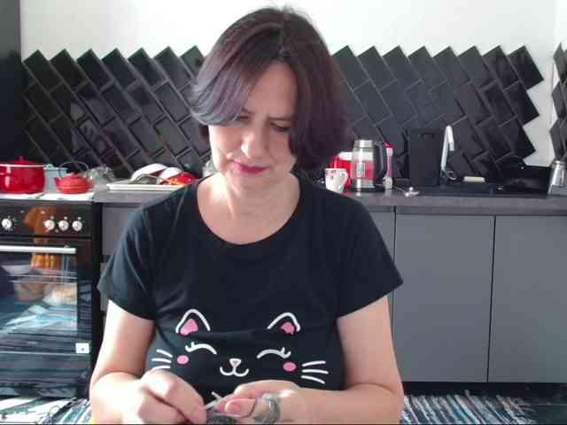 ANGELALADI webcam