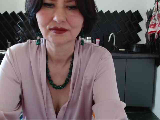 ANGELALADI