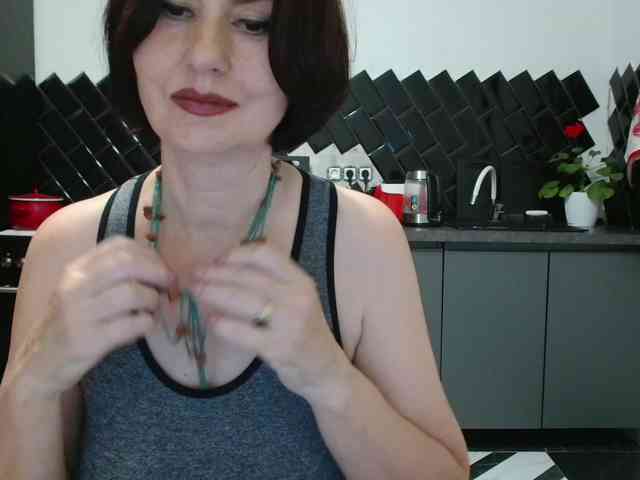 ANGELALADI webcam