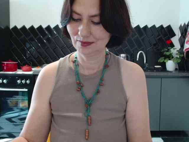 ANGELALADI webcam