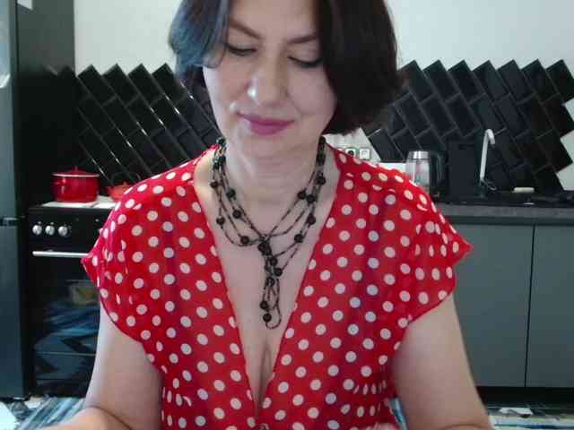 ANGELALADI webcam