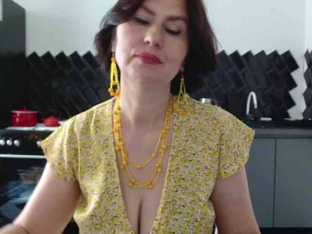 ANGELALADI webcam