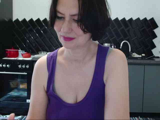 ANGELALADI webcam