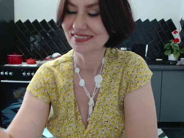 ANGELALADI webcam