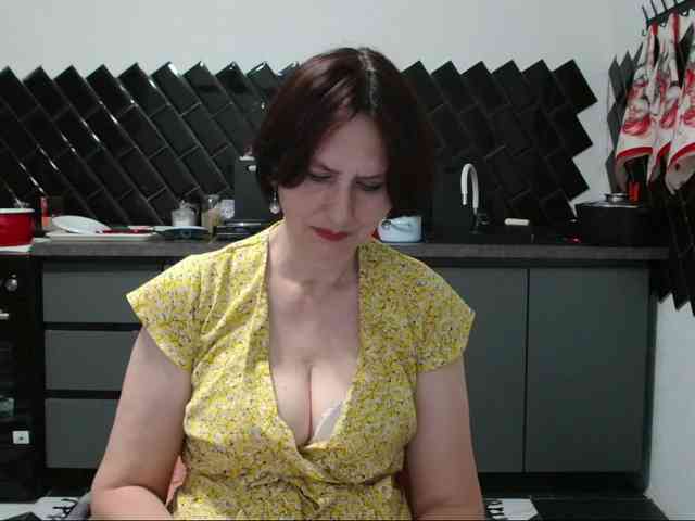 ANGELALADI webcam