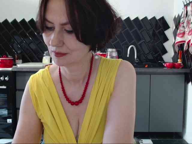 ANGELALADI