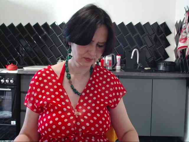 ANGELALADI webcam
