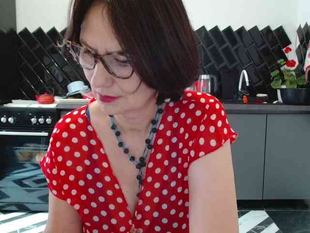 ANGELALADI webcam