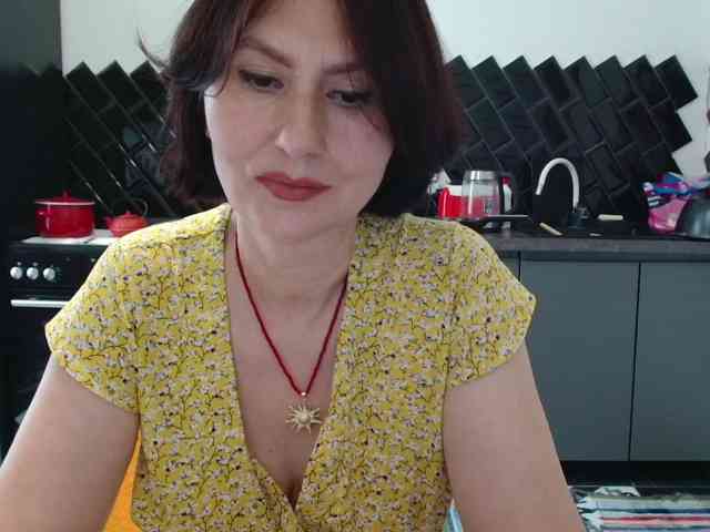 ANGELALADI webcam