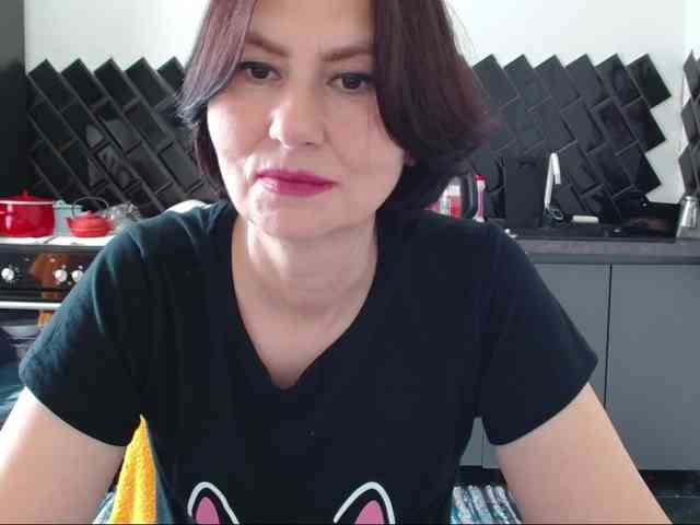 ANGELALADI
