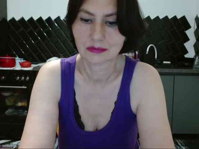 ANGELALADI webcam