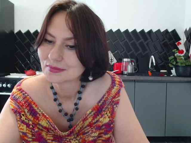 ANGELALADI