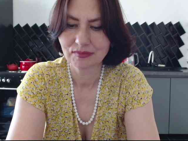 ANGELALADI webcam