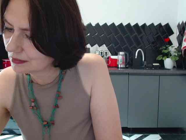 ANGELALADI webcam
