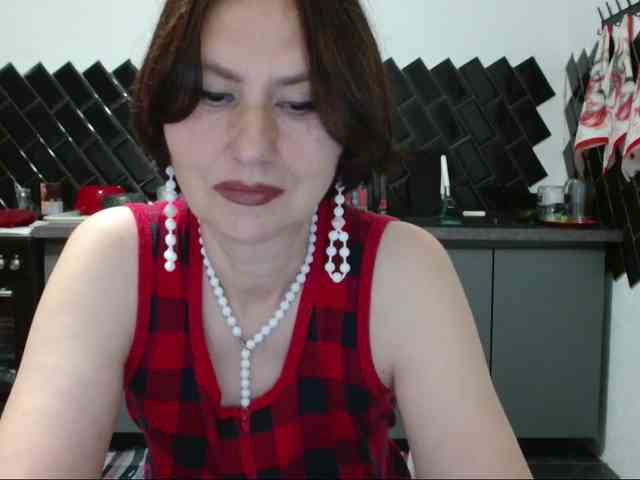 ANGELALADI