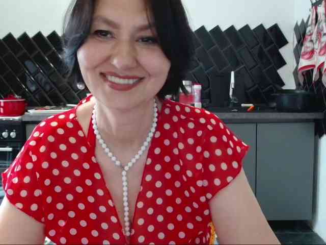 ANGELALADI