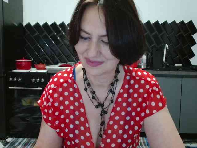 ANGELALADI