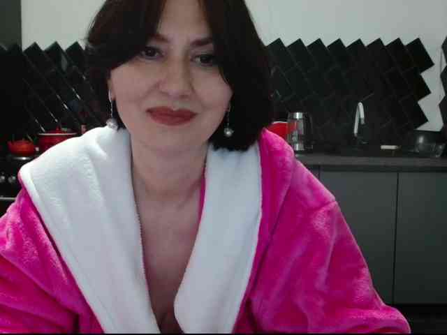 ANGELALADI
