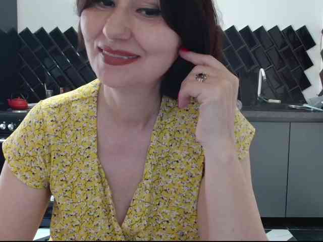 ANGELALADI webcam