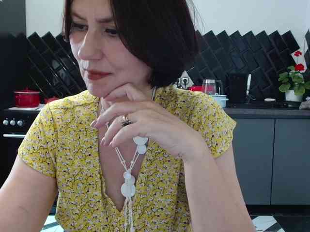 ANGELALADI webcam
