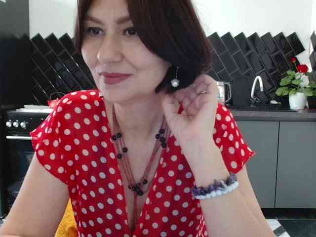 ANGELALADI webcam