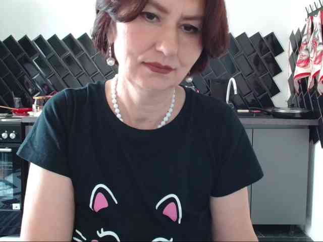 ANGELALADI webcam