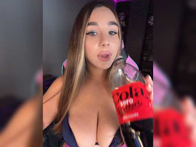 BloomJuliette live cam on BongaCams