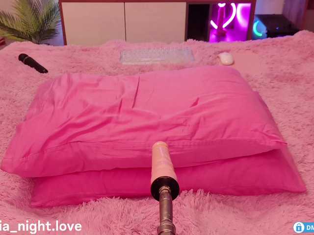 LolyNight's BongaCams show and profile