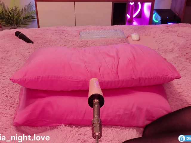 LolyNight live cam on BongaCams