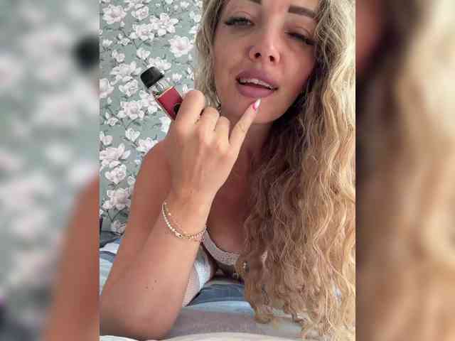 Liliana2007's cam show statistics and live stream