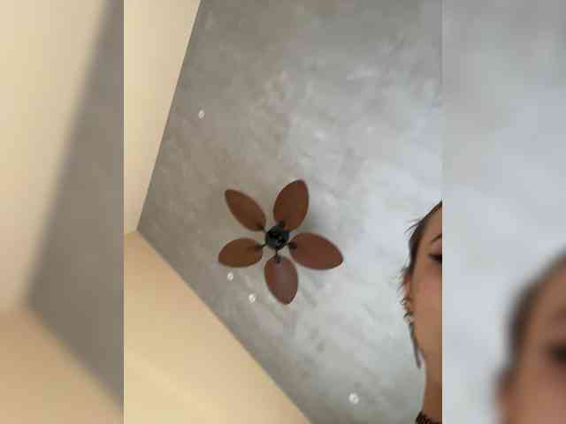 --SATIVA-- Sex Cam Show