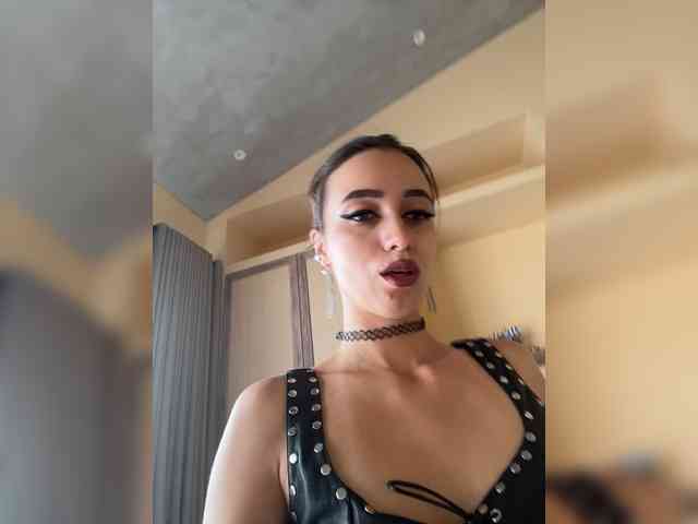 --SATIVA-- Sex Cam Show