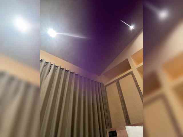 --SATIVA--'s webcam live show