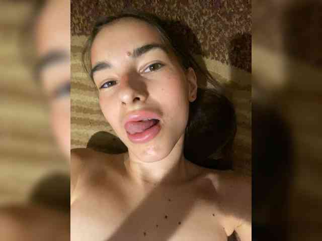 LovelyUnicorn webcam