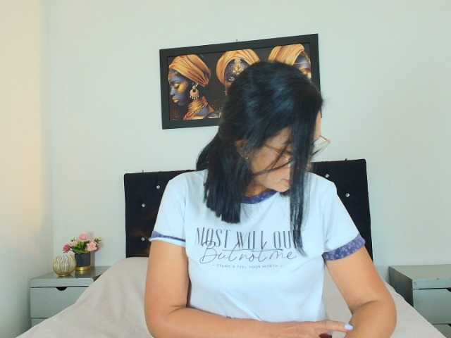 Shanon-mature Live-Cam auf BongaCams