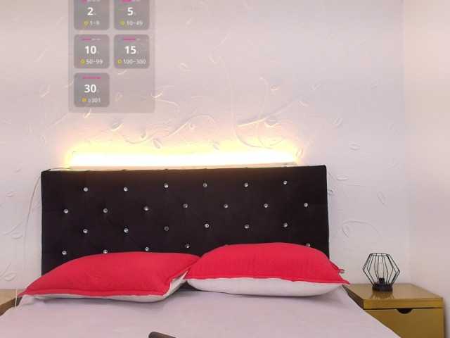 Shanon-mature live cam on BongaCams