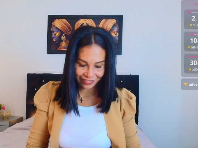 Shanon-mature live cam on BongaCams