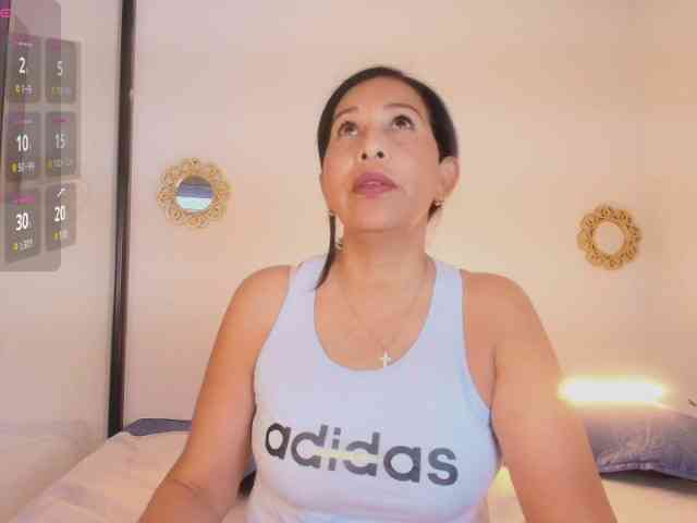 Shanon-mature Shanon-mature