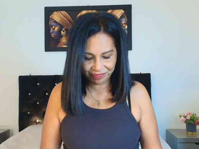 Shanon-mature Shanon-mature