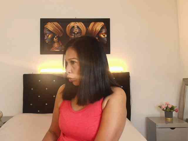 Shanon-mature Shanon-mature