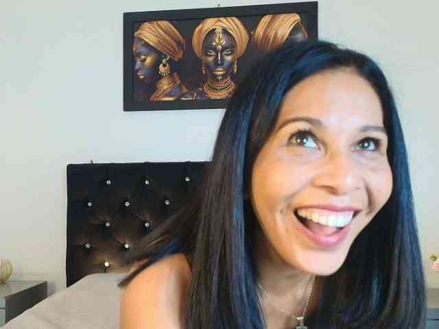 Shanon-mature Shanon-mature